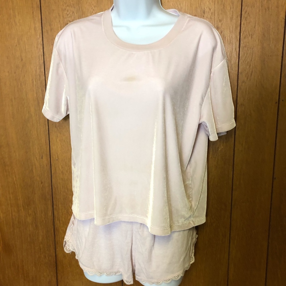 PINK Victoria’s Secret pink crop crush velvet T M